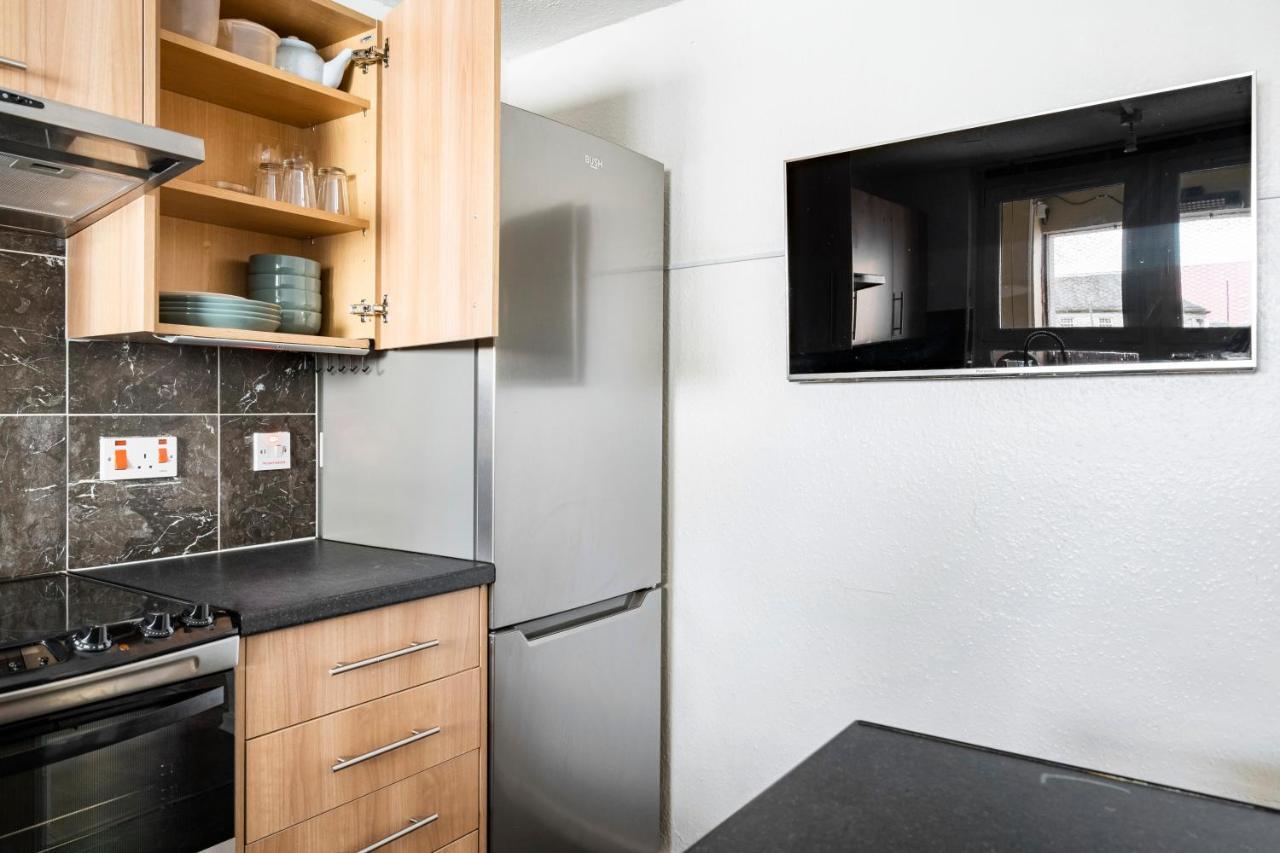 Lovely 1-Bedroom Property With Balcony In West End Glasgow Extérieur photo