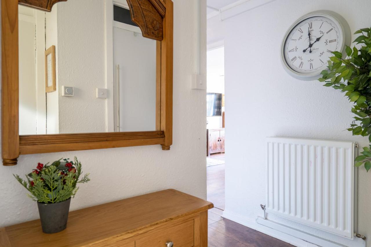 Lovely 1-Bedroom Property With Balcony In West End Glasgow Extérieur photo
